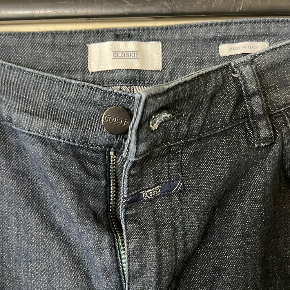 Closed Unity Slim Fit Stretch Jeans in Dark Blue